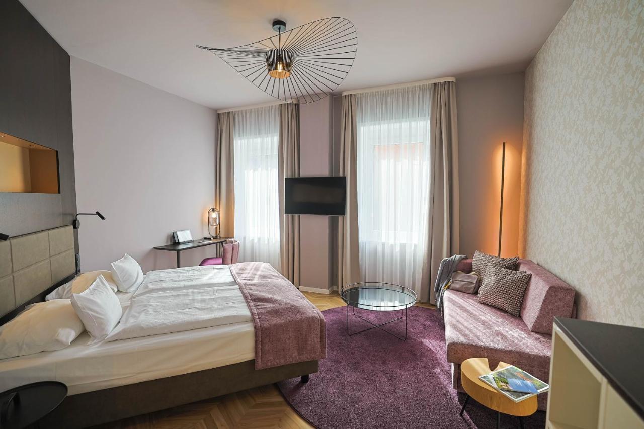 Hotel Krone ****S Tübingen Екстериор снимка