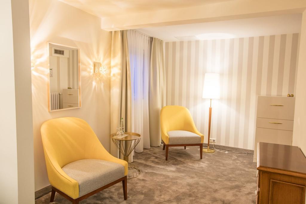 Hotel Krone ****S Tübingen Екстериор снимка